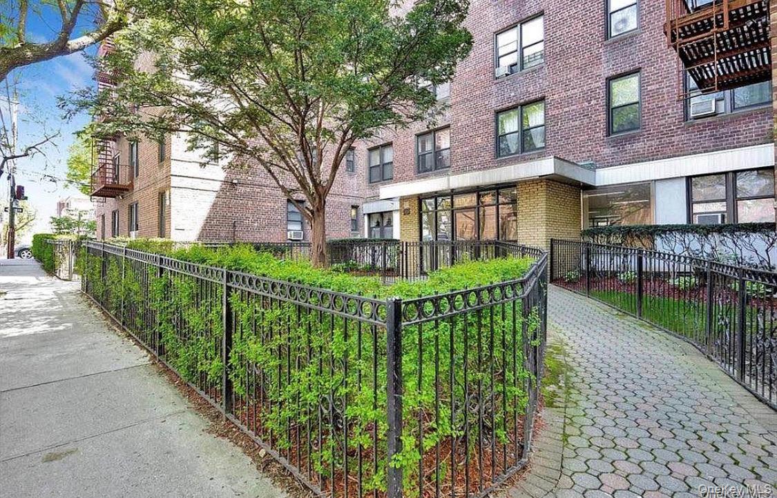 89-20 55th Avenue, Unit 6D photo 29