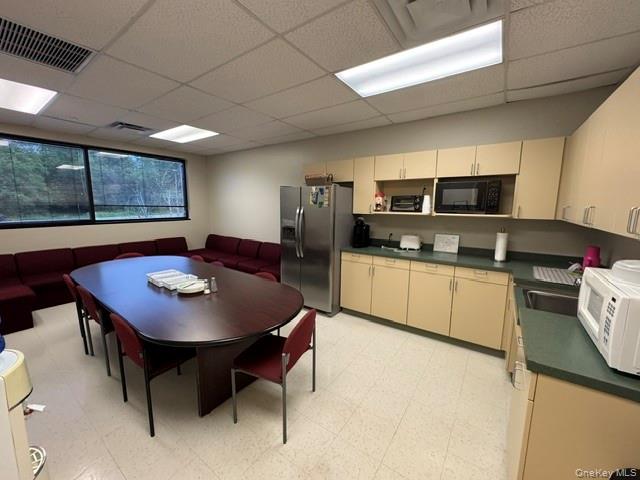 384 Crystal Run Road, Unit Suite #201 photo 34