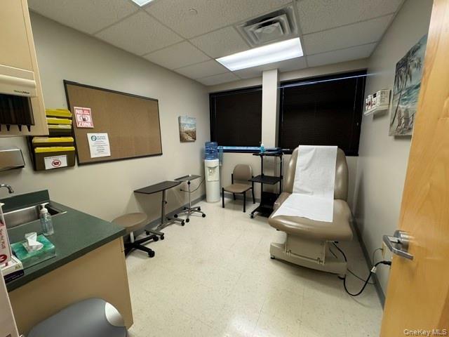 384 Crystal Run Road, Unit Suite #201 photo 23