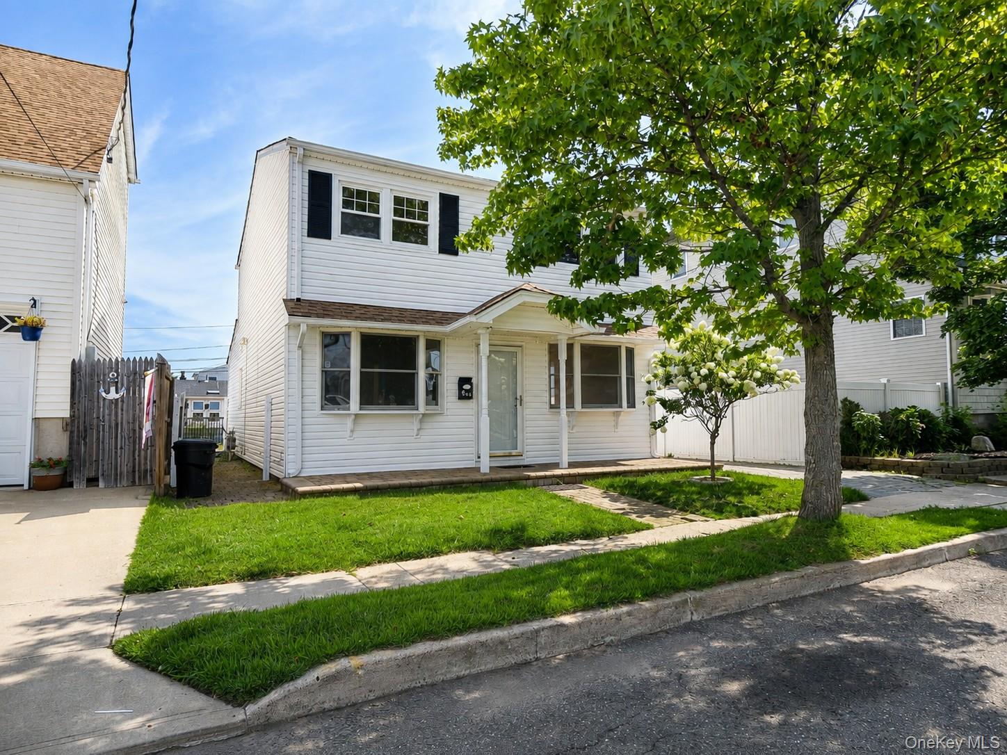 644 South 8th  Street – For Sale photo 2