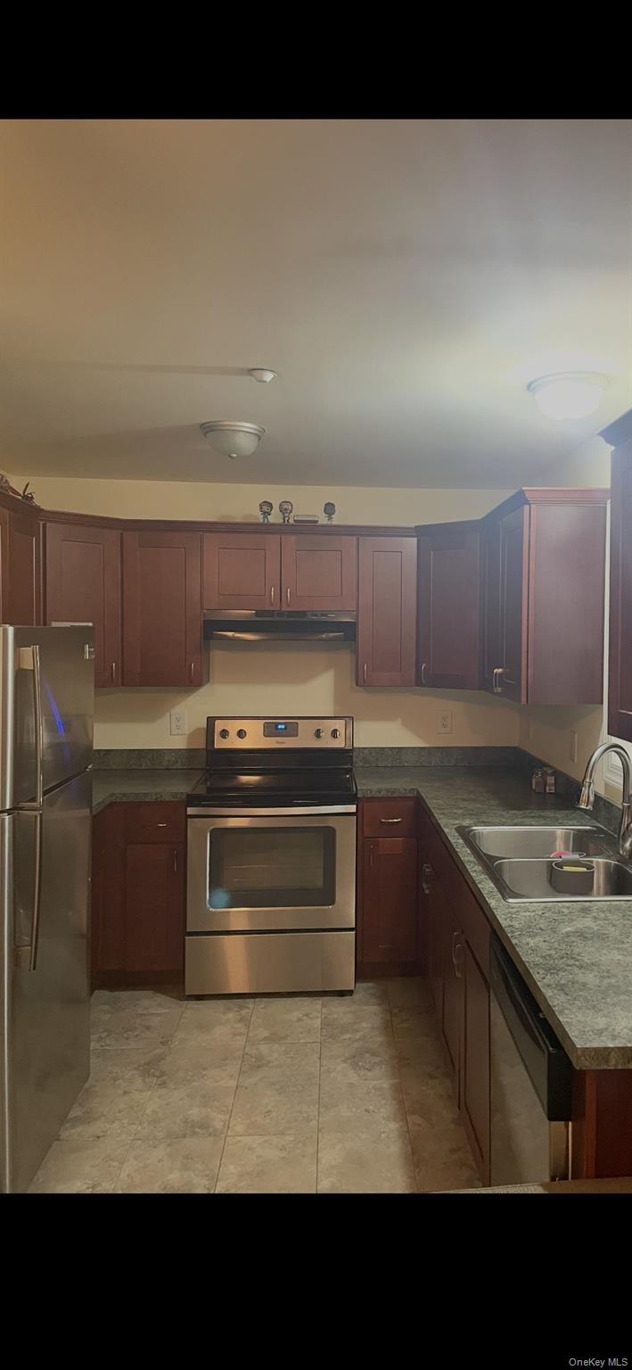 10 Pershing Pl – For Rent