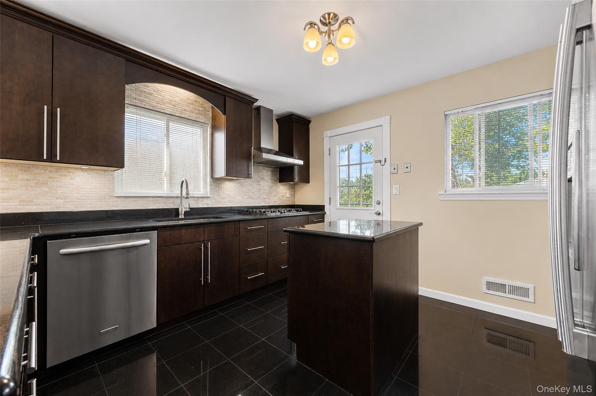 64-38 Marathon Parkway – For Sale photo 9