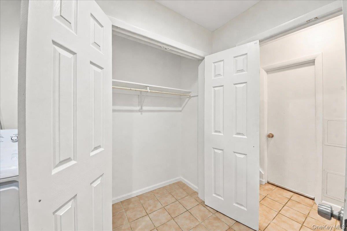 629 Belden Street – For Sale photo 37