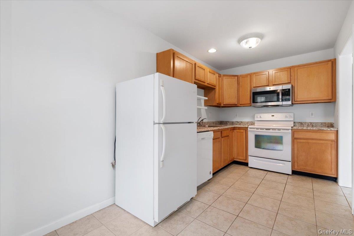 307 Alexandra Court – For Sale photo 20