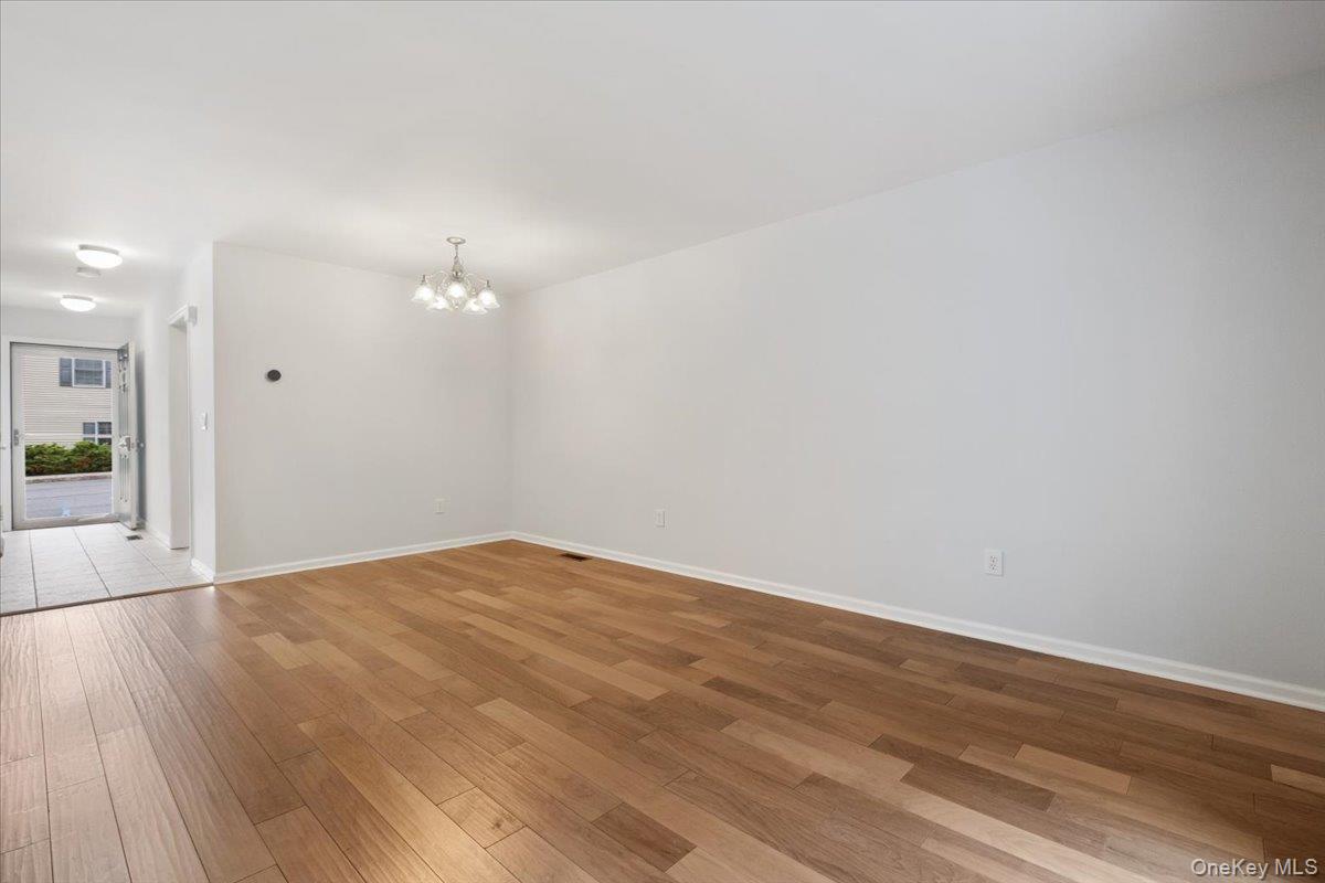 307 Alexandra Court – For Sale photo 4