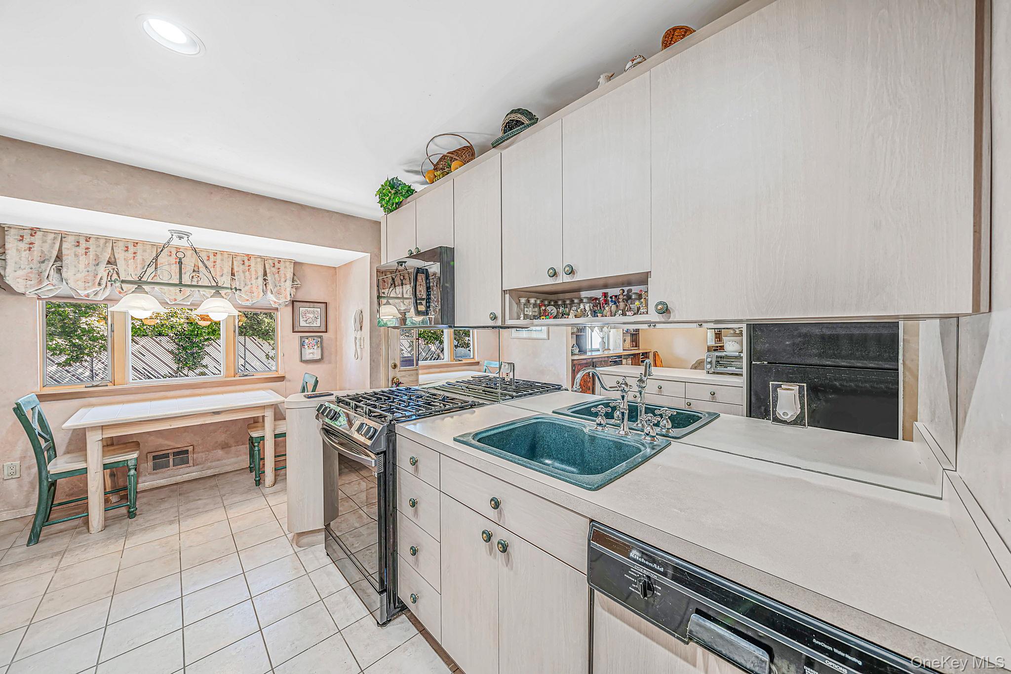 149 Burlington Avenue – For Sale photo 12