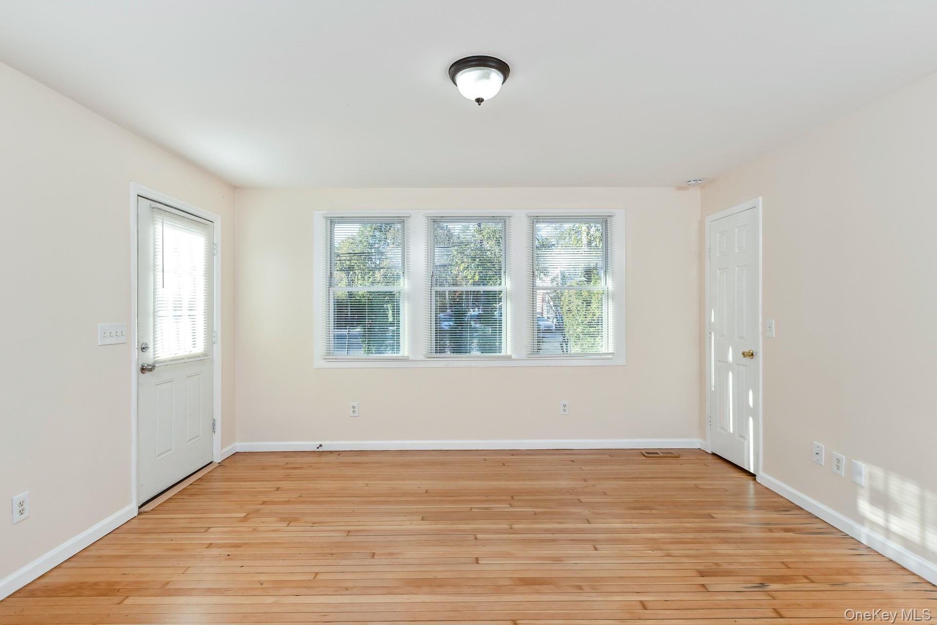 860 Flanders Road – For Sale photo 13