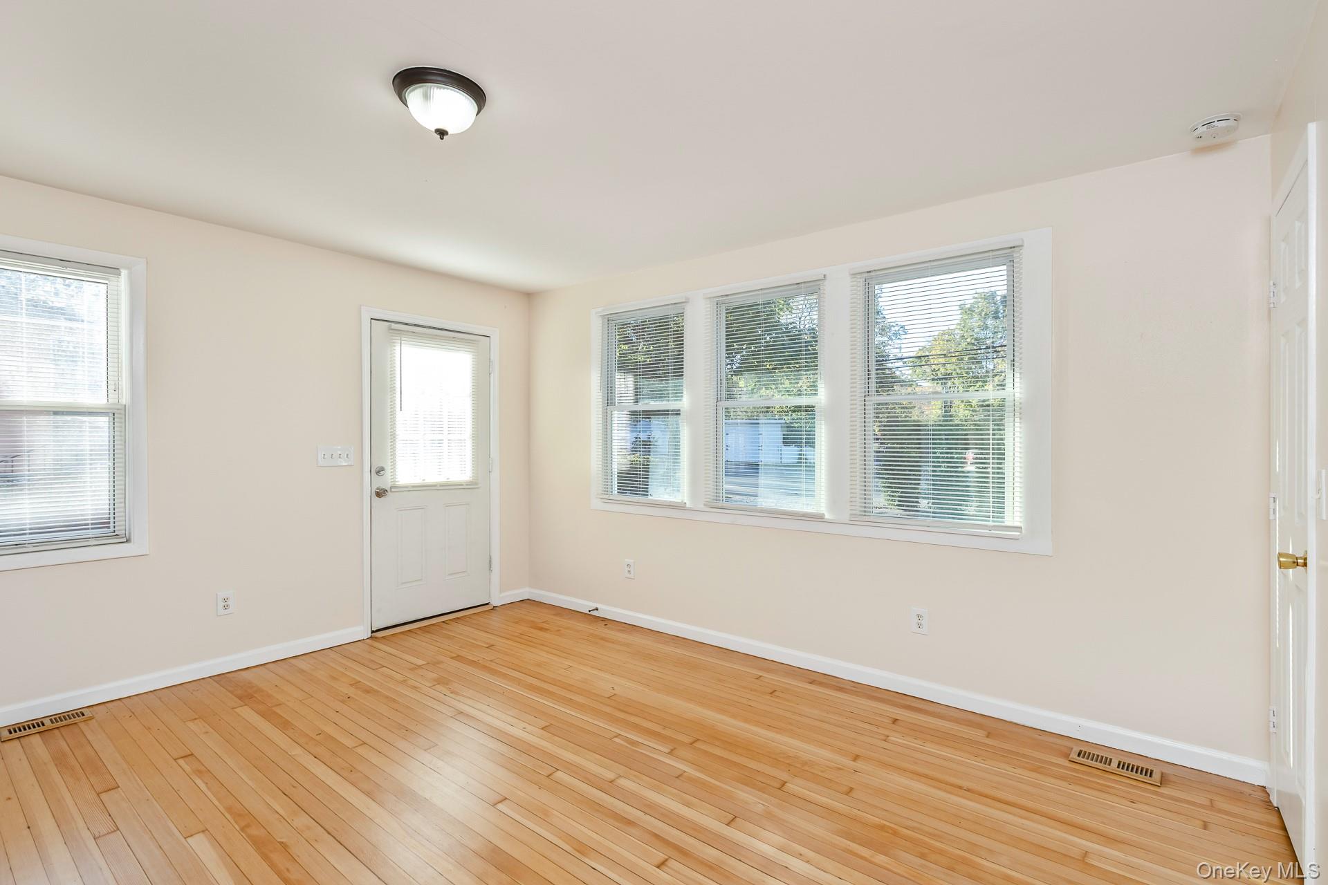 860 Flanders Road – For Sale photo 14