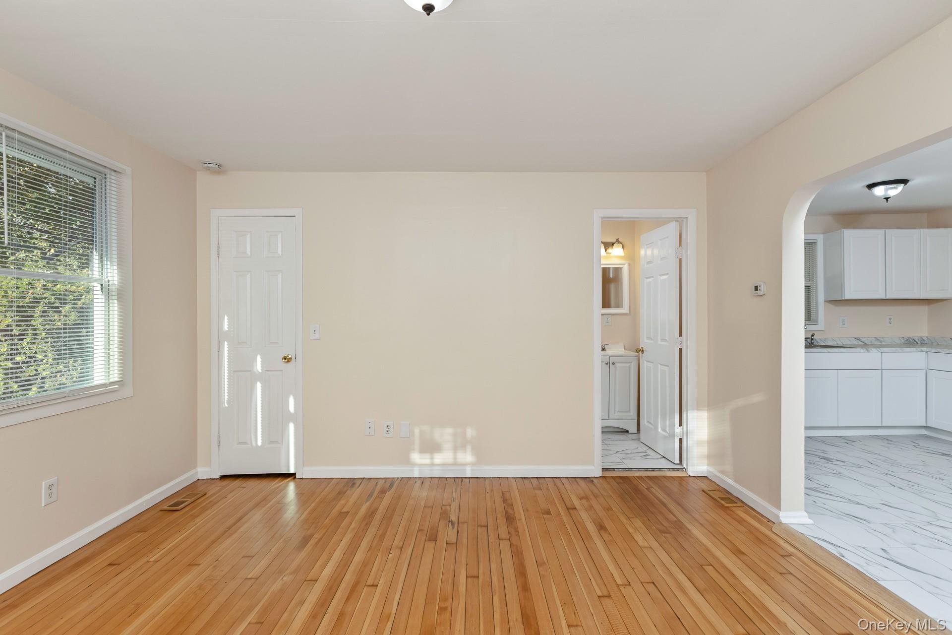 860 Flanders Road – For Sale photo 16