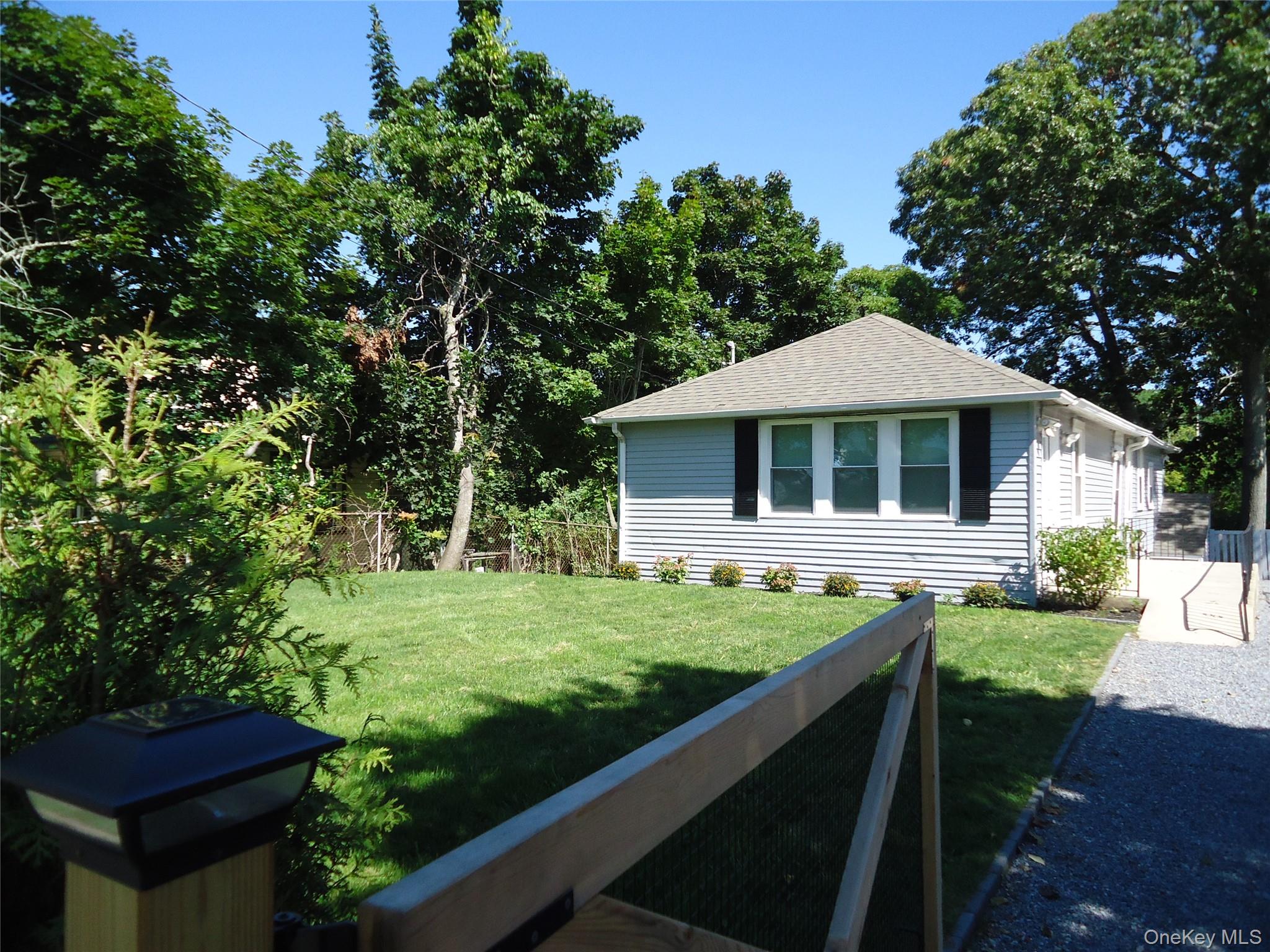 860 Flanders Road – For Sale photo 2