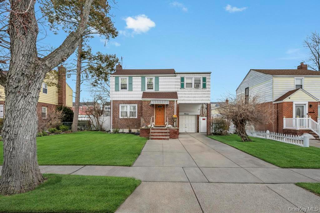 13 Crystal Street – For Sale photo 2