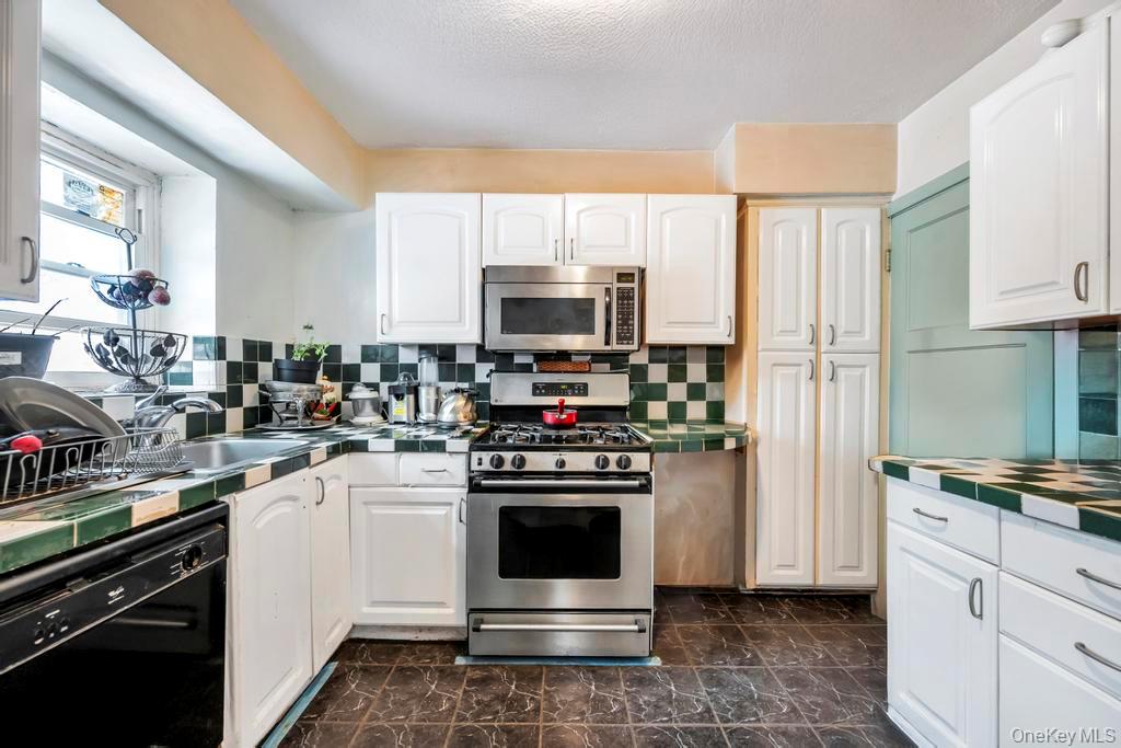 13 Crystal Street – For Sale photo 8