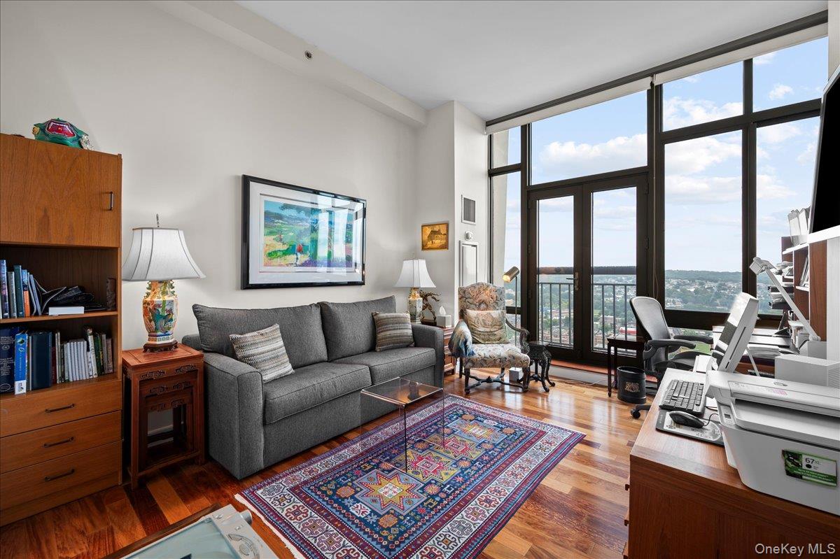10 City Place, Unit 31H photo 19