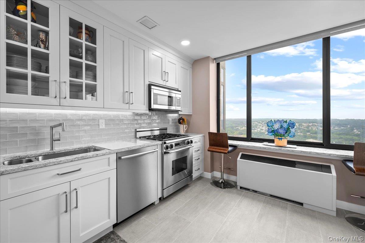 10 City Place, Unit 31H photo 10