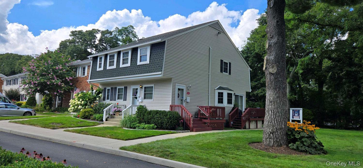 251 Village Drive, Unit 251