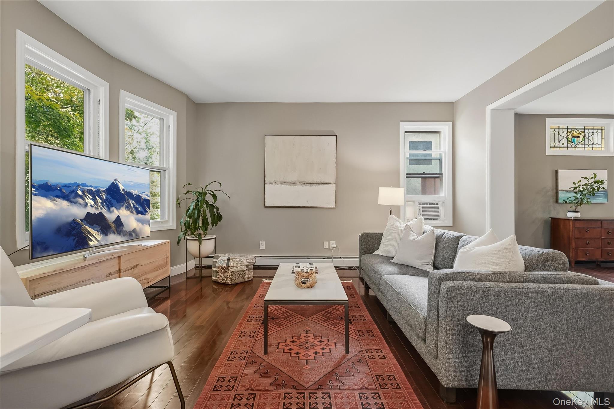 31 Desmond Avenue – For Rent photo 4