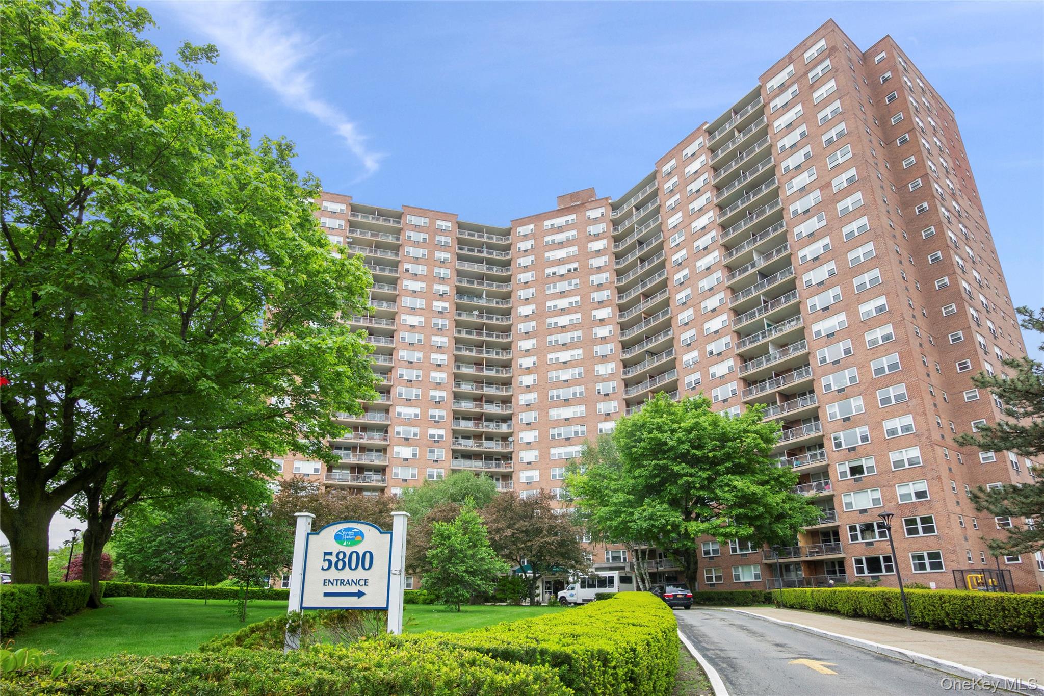 5800 Arlington Avenue, Unit 16N photo 8