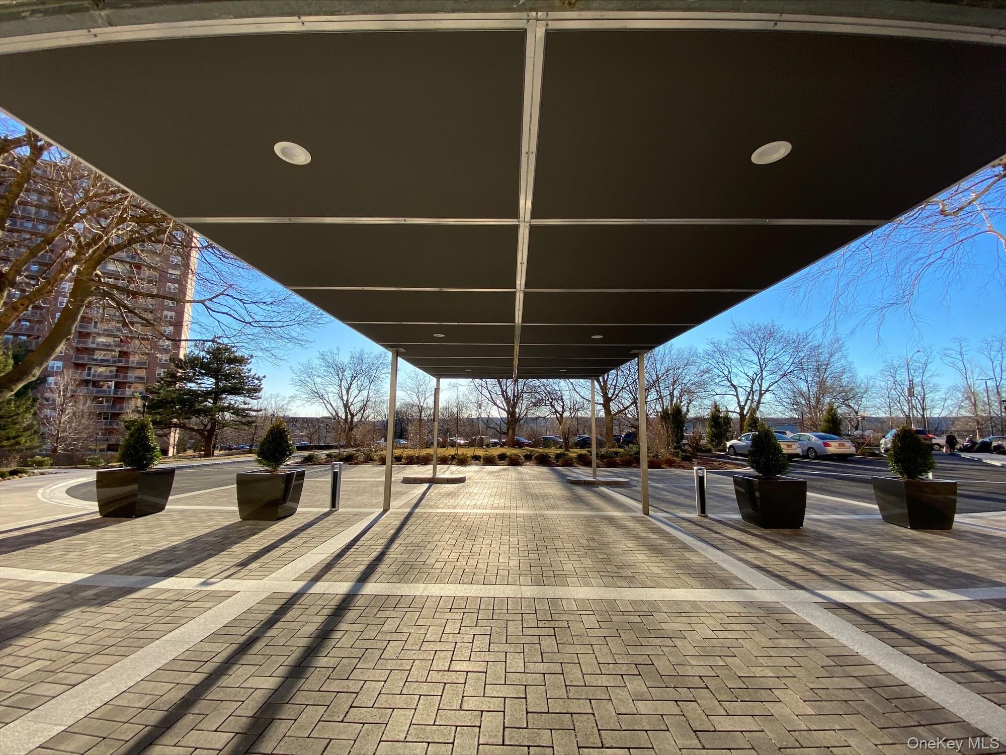 5800 Arlington Avenue, Unit 16N photo 9