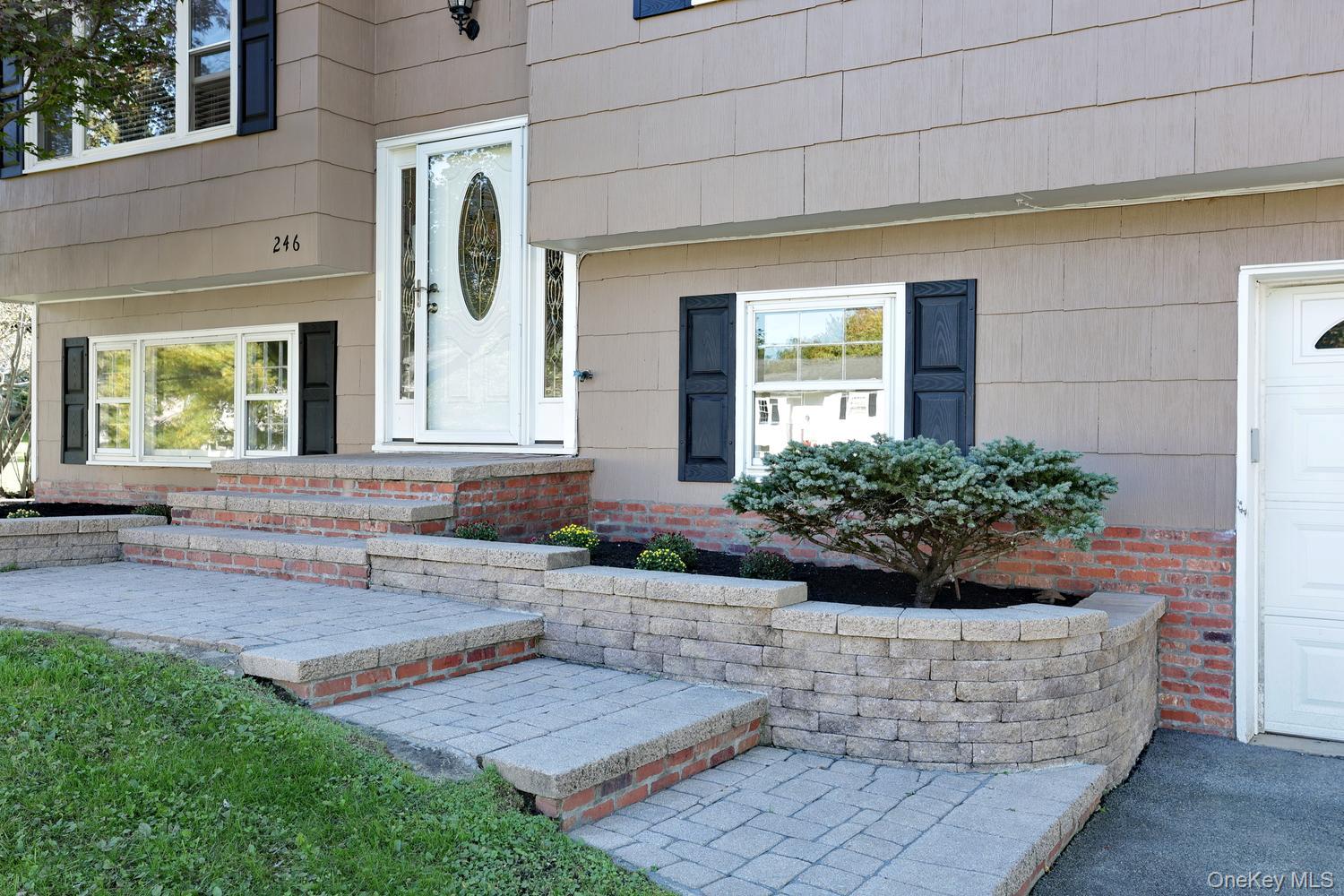 246 Valley Road – For Sale photo 2
