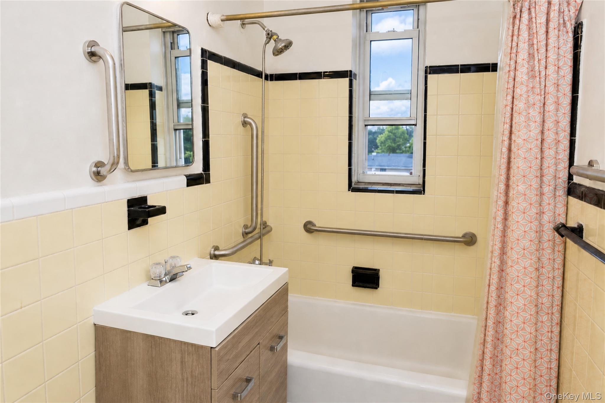 4240 Bowne Street, Unit 4D photo 13