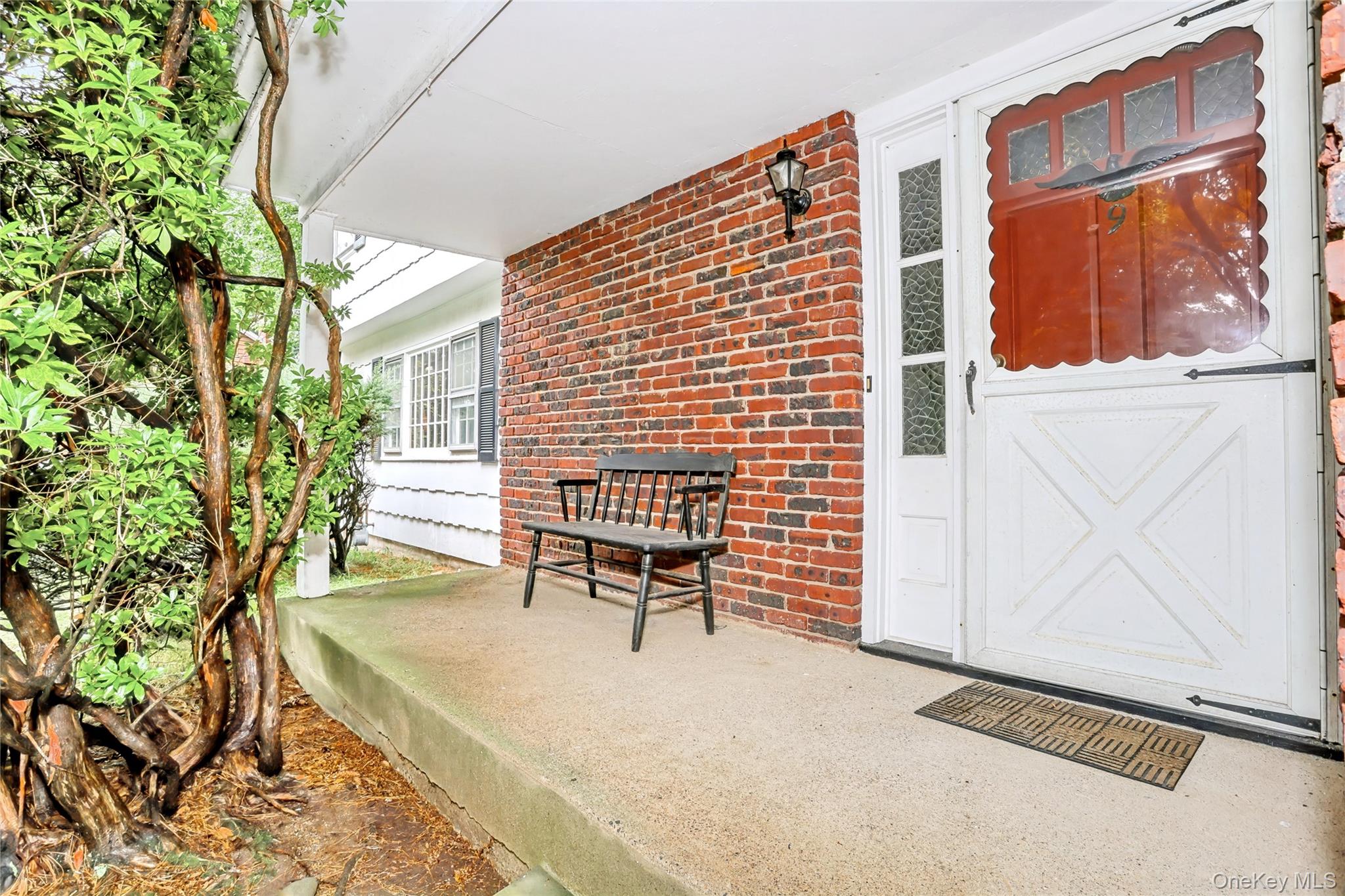 9 Bluejay Street – For Sale photo 2