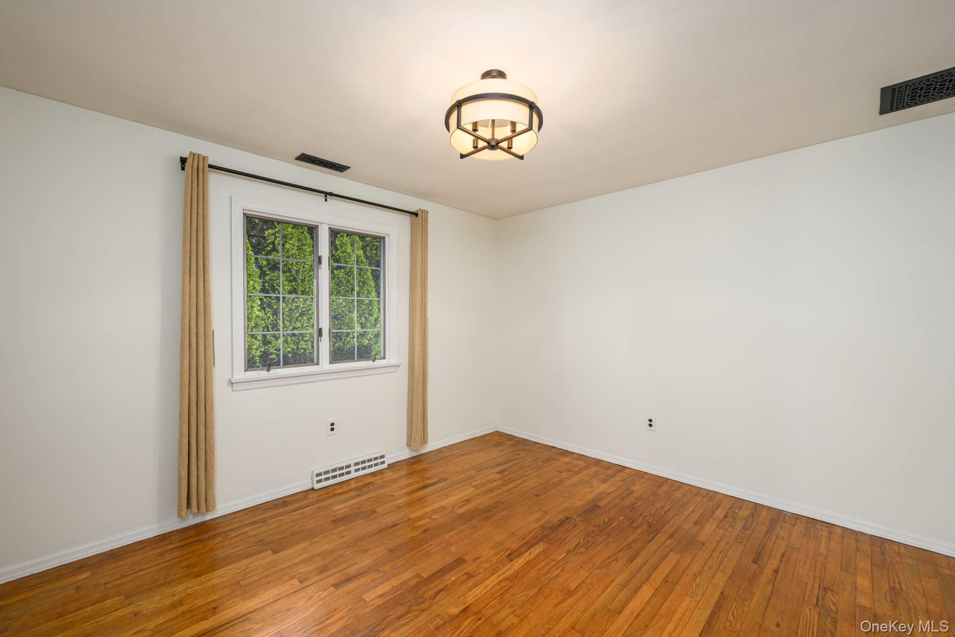 1450 Deep Hole Drive – For Sale photo 12