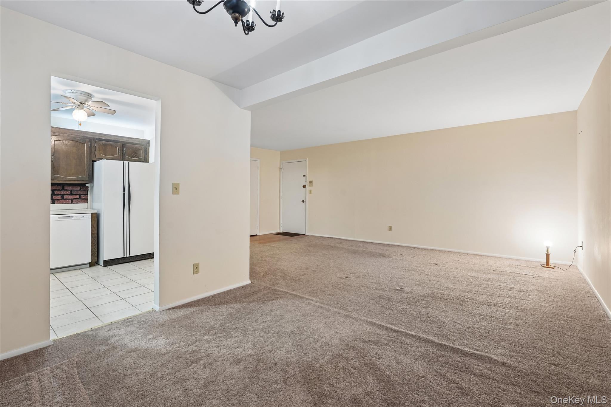 192 Doxbury Lane – For Sale photo 7