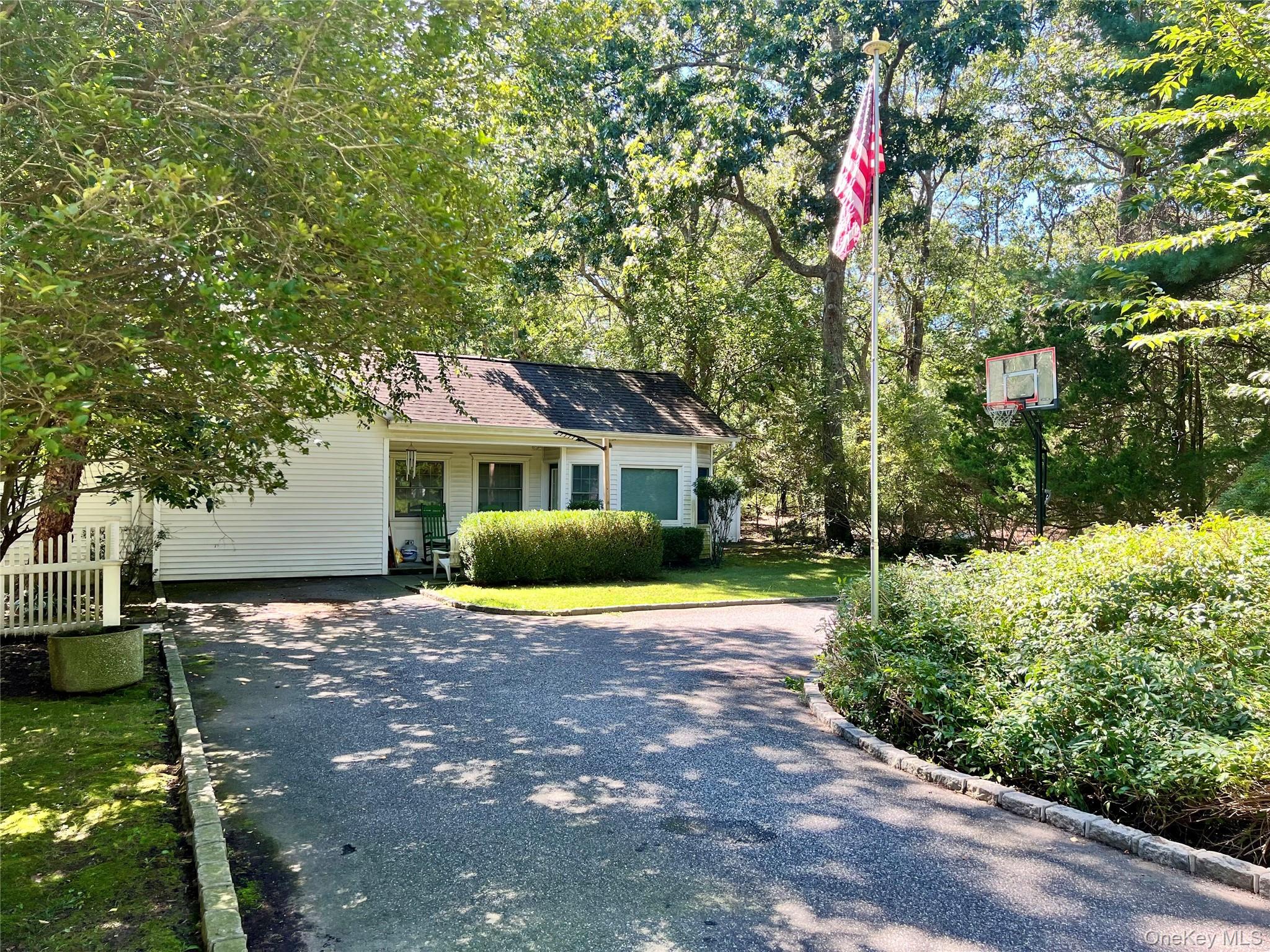 1029 Wading River Manor Road – For Sale photo 2