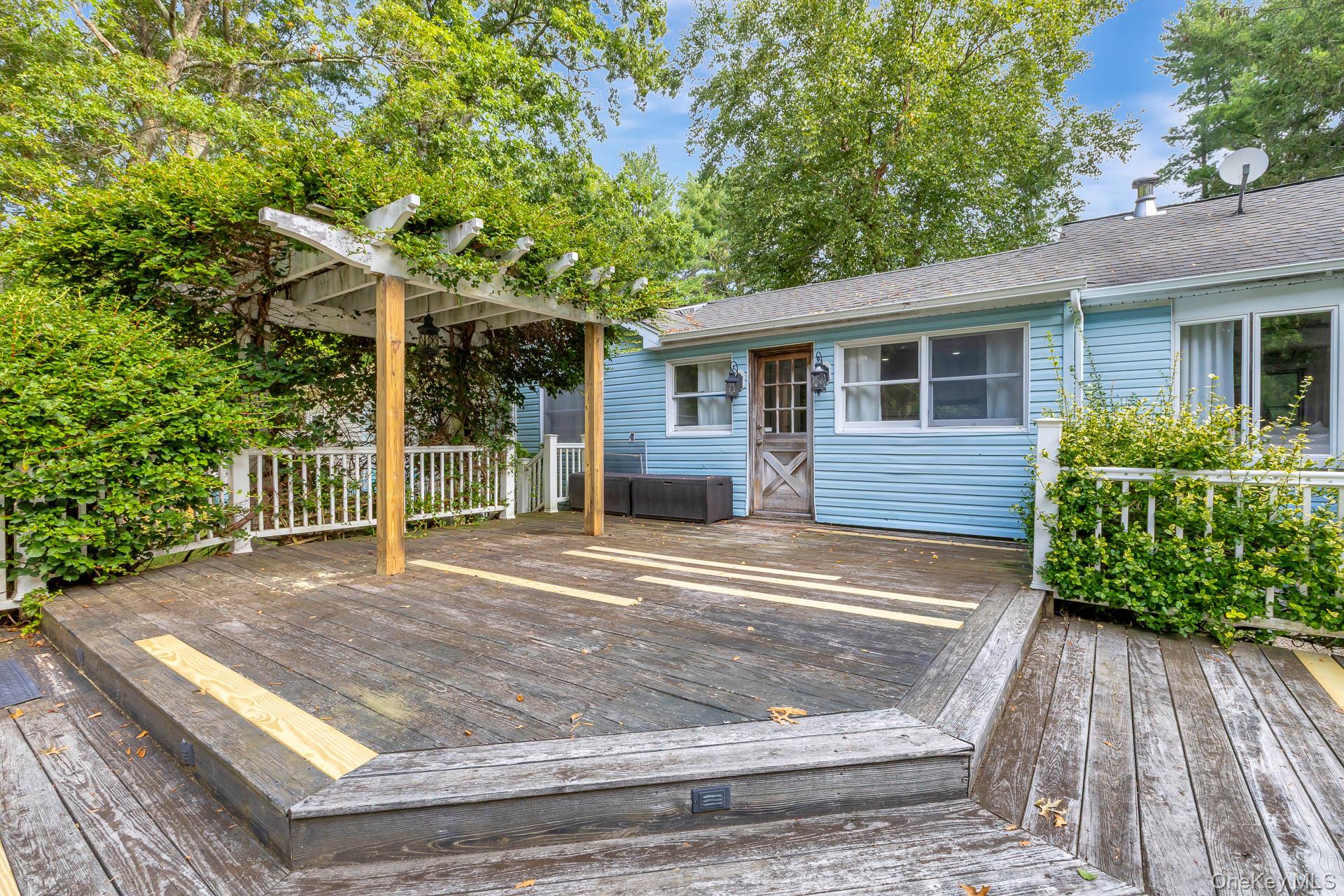1029 Wading River Manor Road – For Sale photo 4