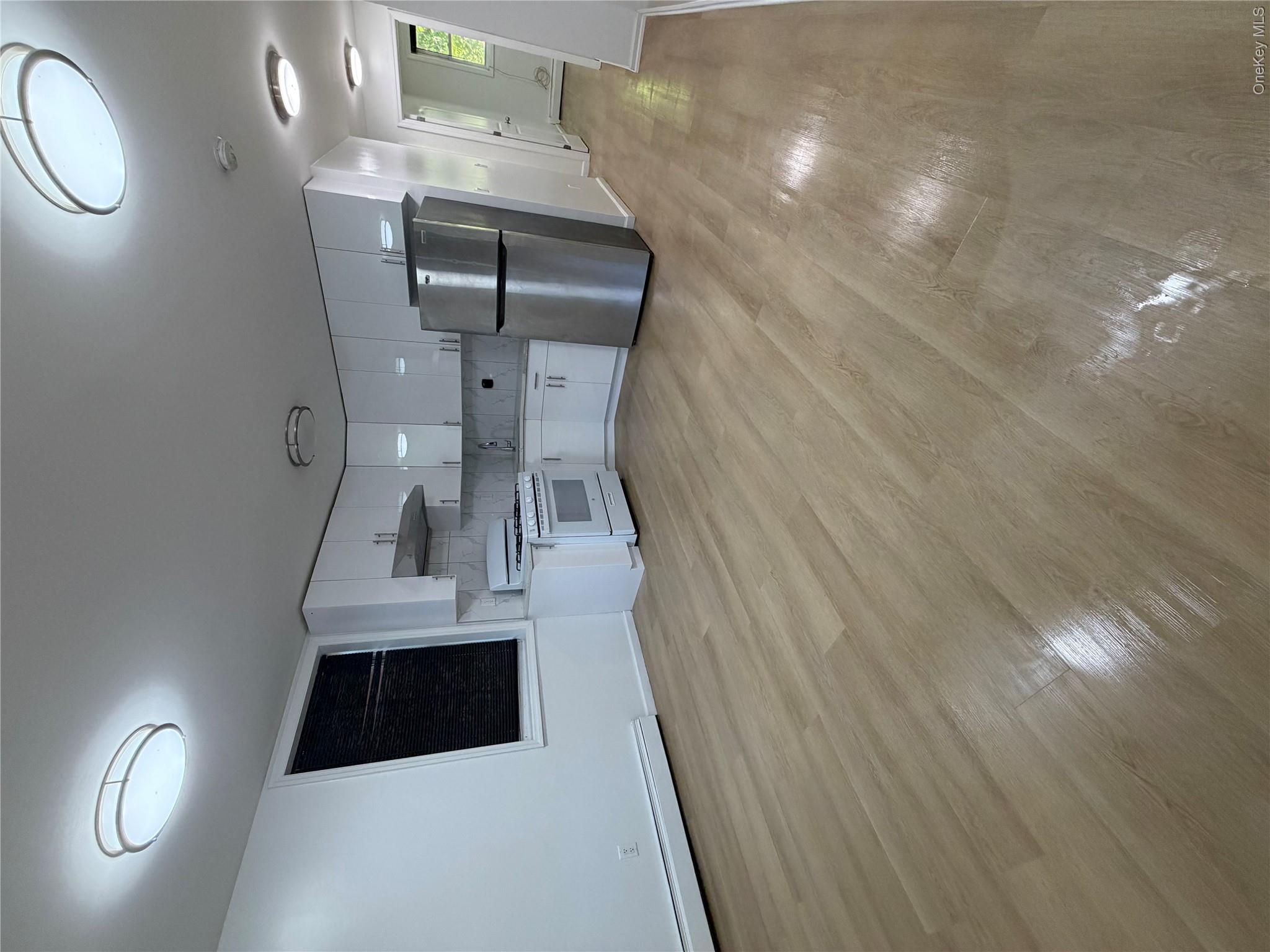 2067 Van Hoesen Avenue, Unit 1 FL photo 3