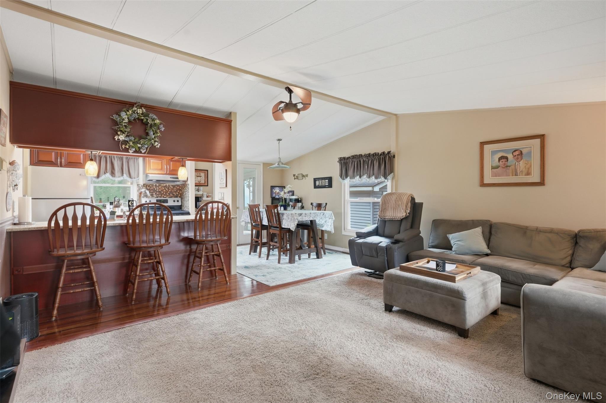 4 Seneca Lane – For Sale photo 6