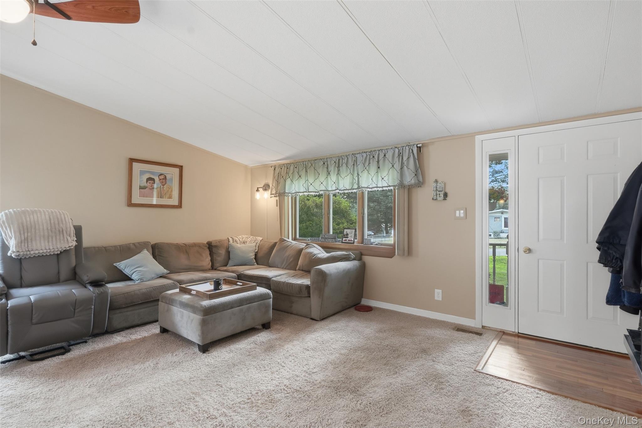 4 Seneca Lane – For Sale photo 11