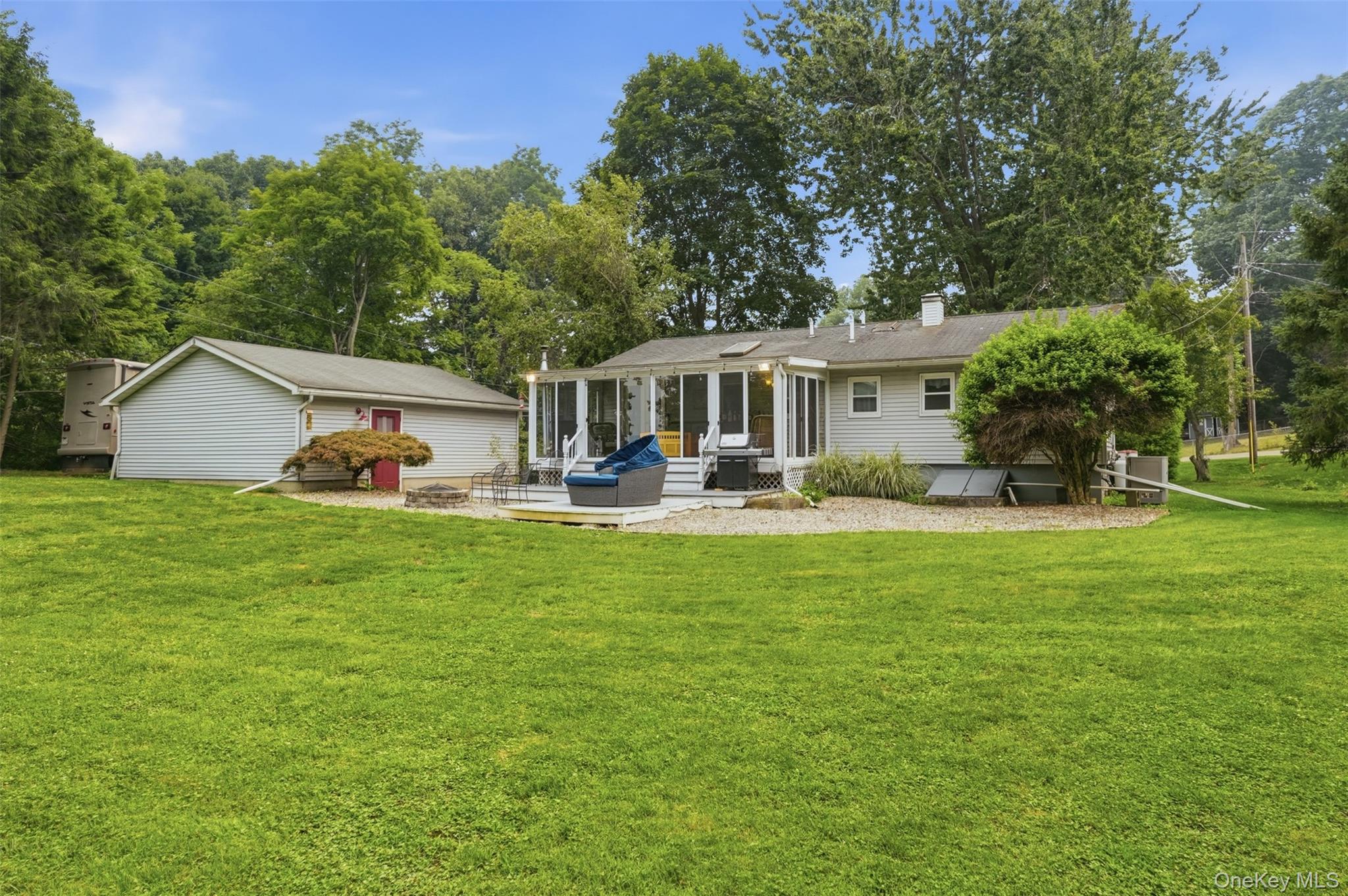 4 Seneca Lane – For Sale photo 24