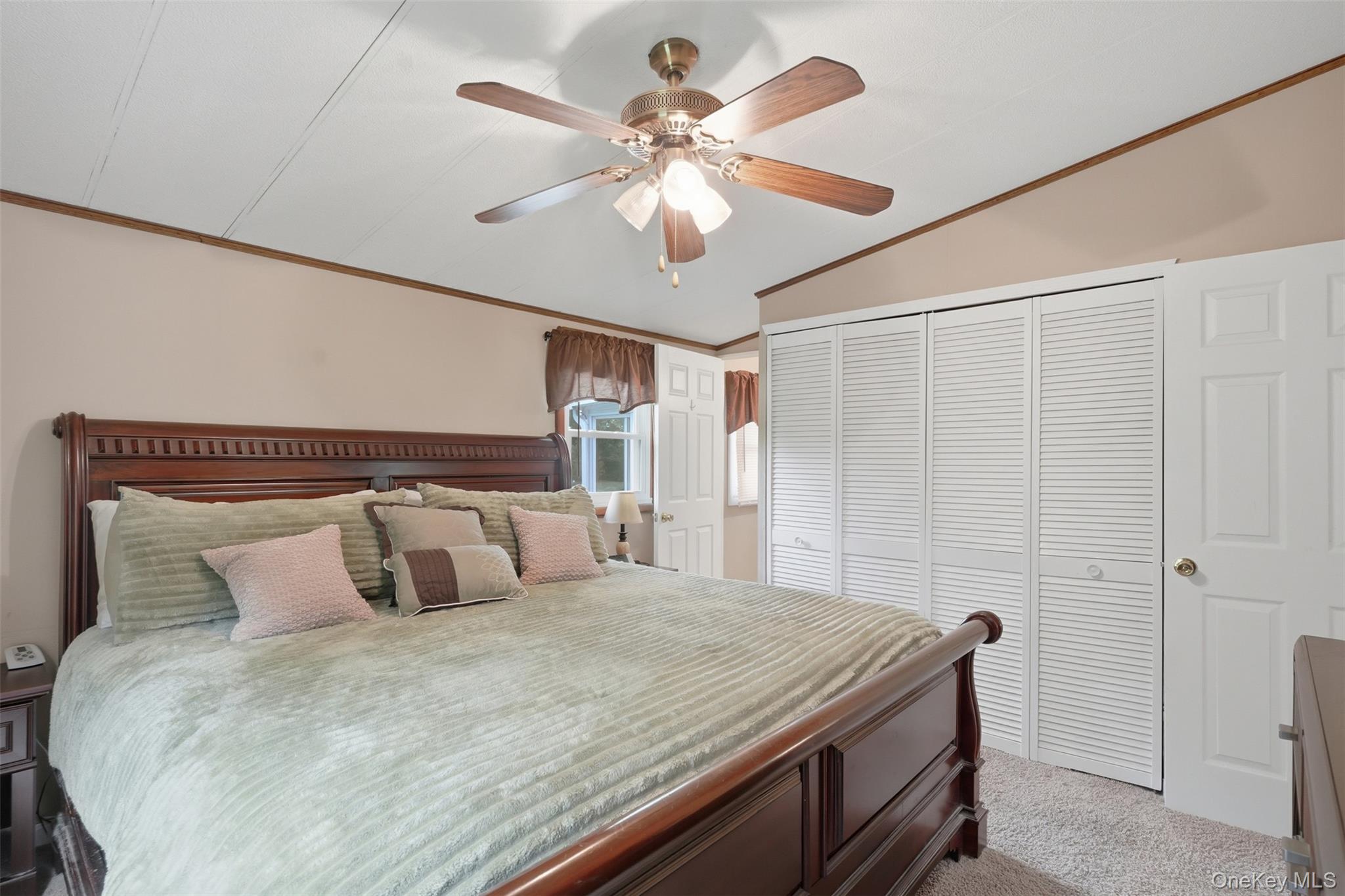 4 Seneca Lane – For Sale photo 36