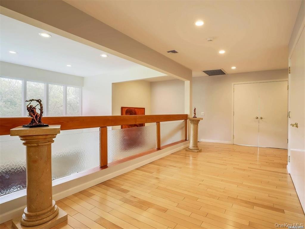 5 Woodfield Lane – For Sale photo 12