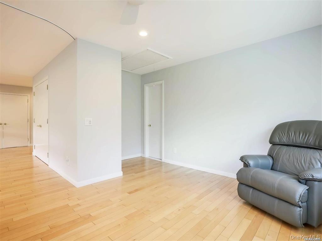 5 Woodfield Lane – For Sale photo 19