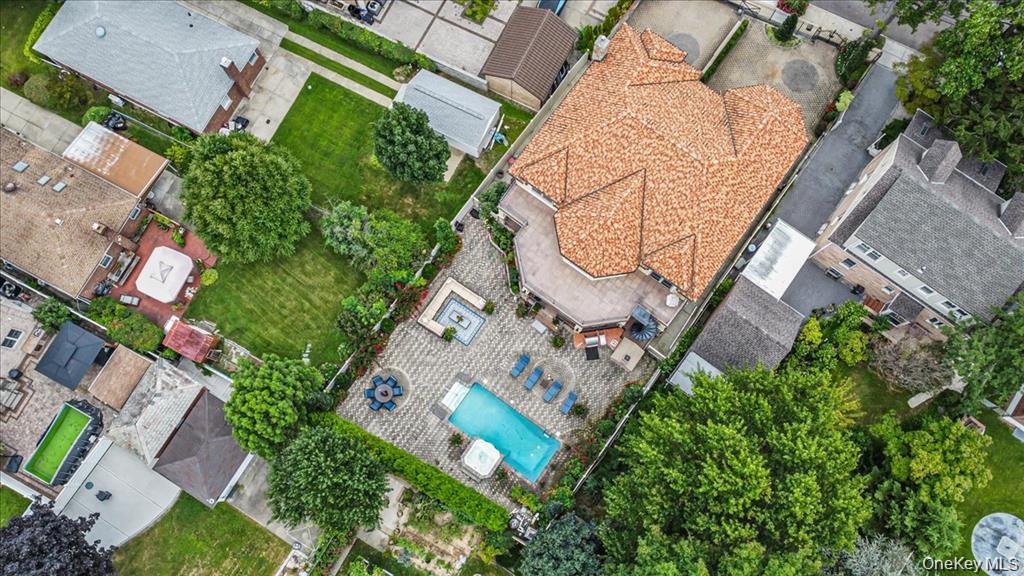 318 147th Place – For Sale photo 6