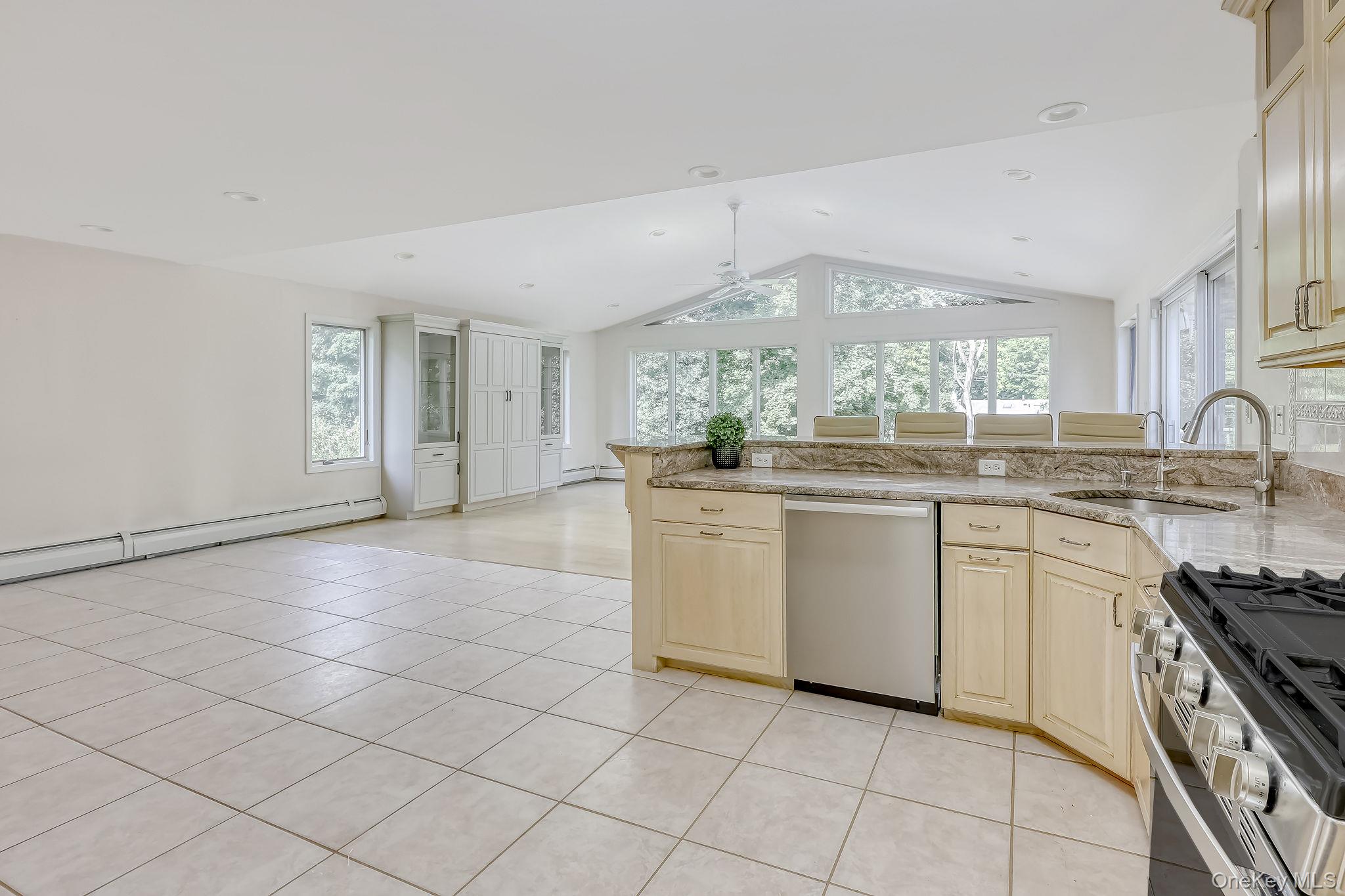 17 Cragmere Road – For Sale photo 9
