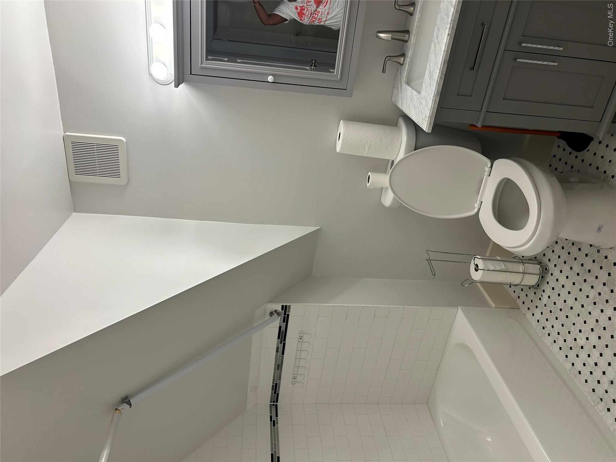 135 West Main Street – For Rent photo 8