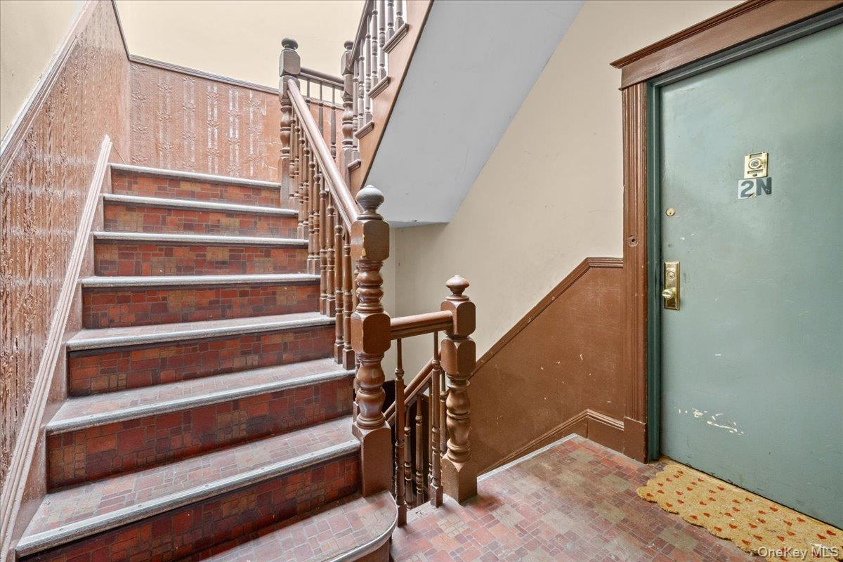 27 Saratoga Avenue – For Sale photo 5