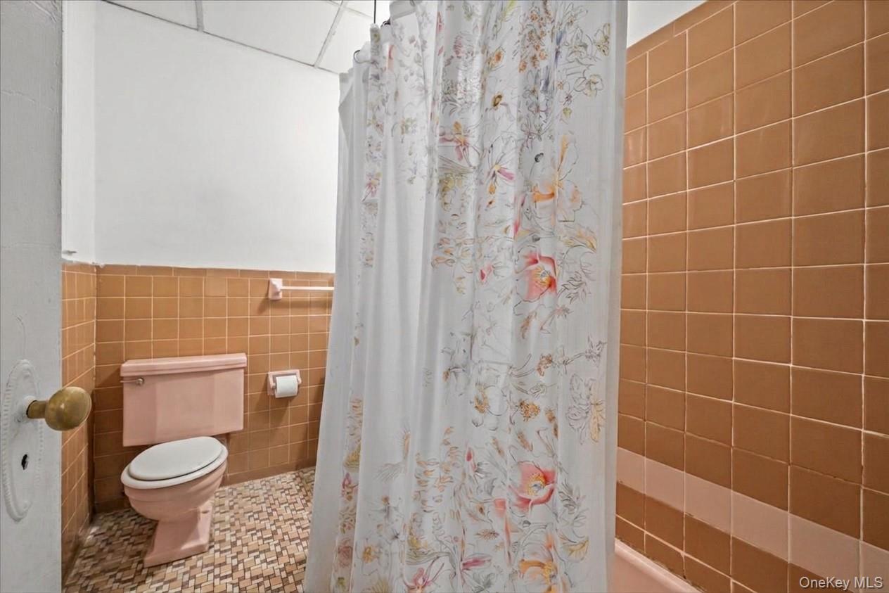 27 Saratoga Avenue – For Sale photo 8
