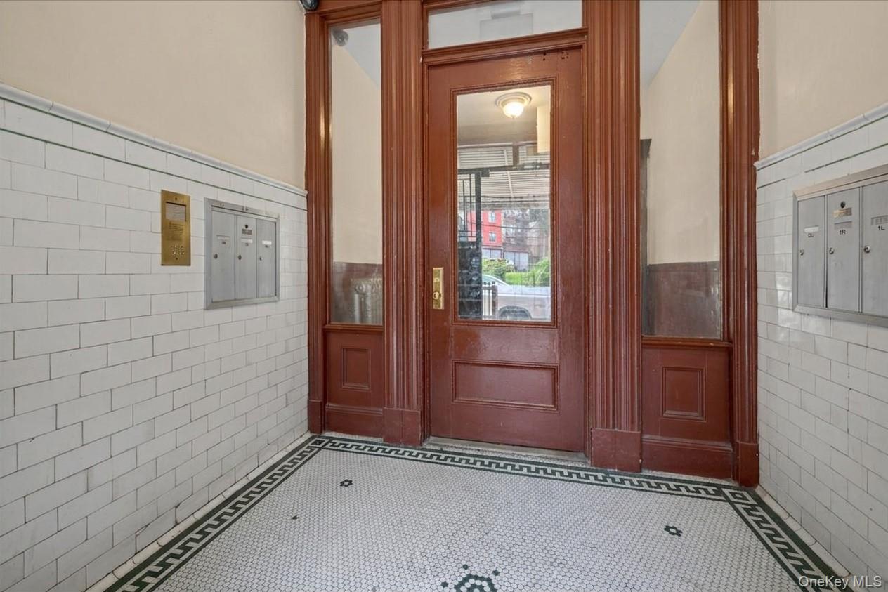27 Saratoga Avenue – For Sale photo 4
