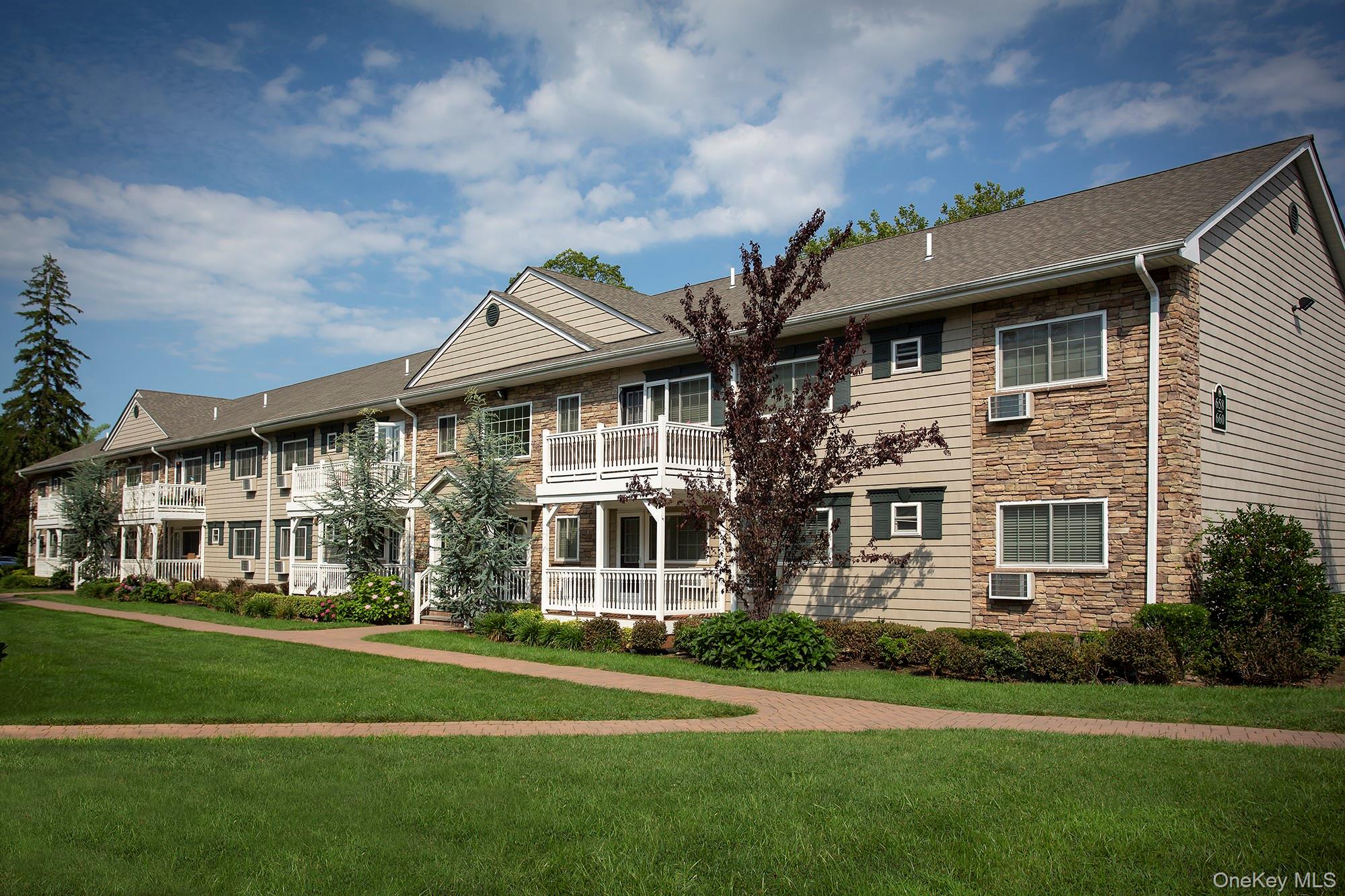 652 Veterans Highway, Unit 5-1D