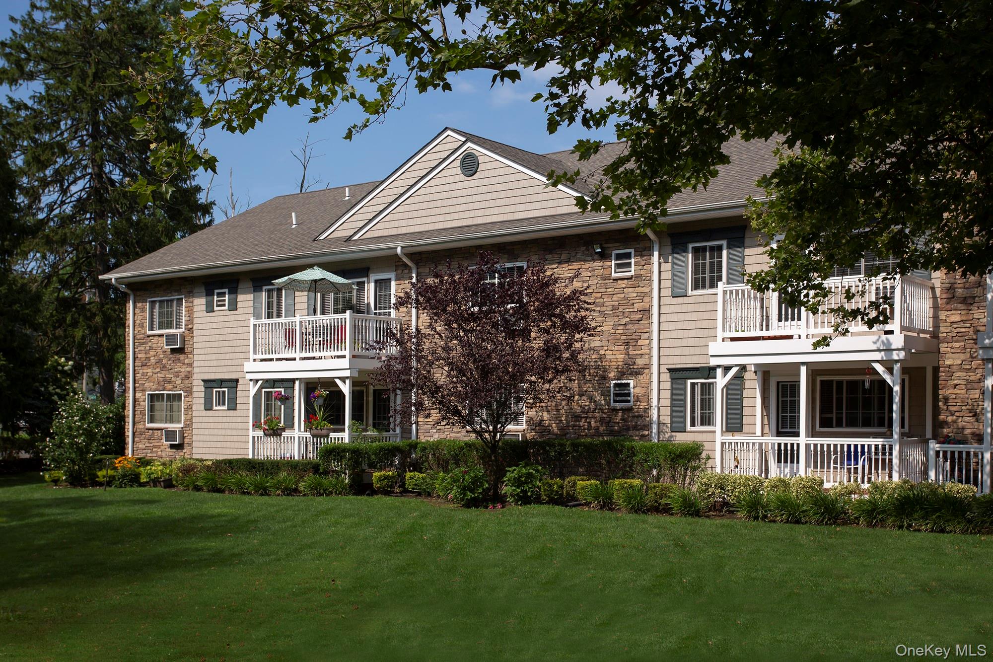 652 Veterans Highway, Unit 5-1D photo 2