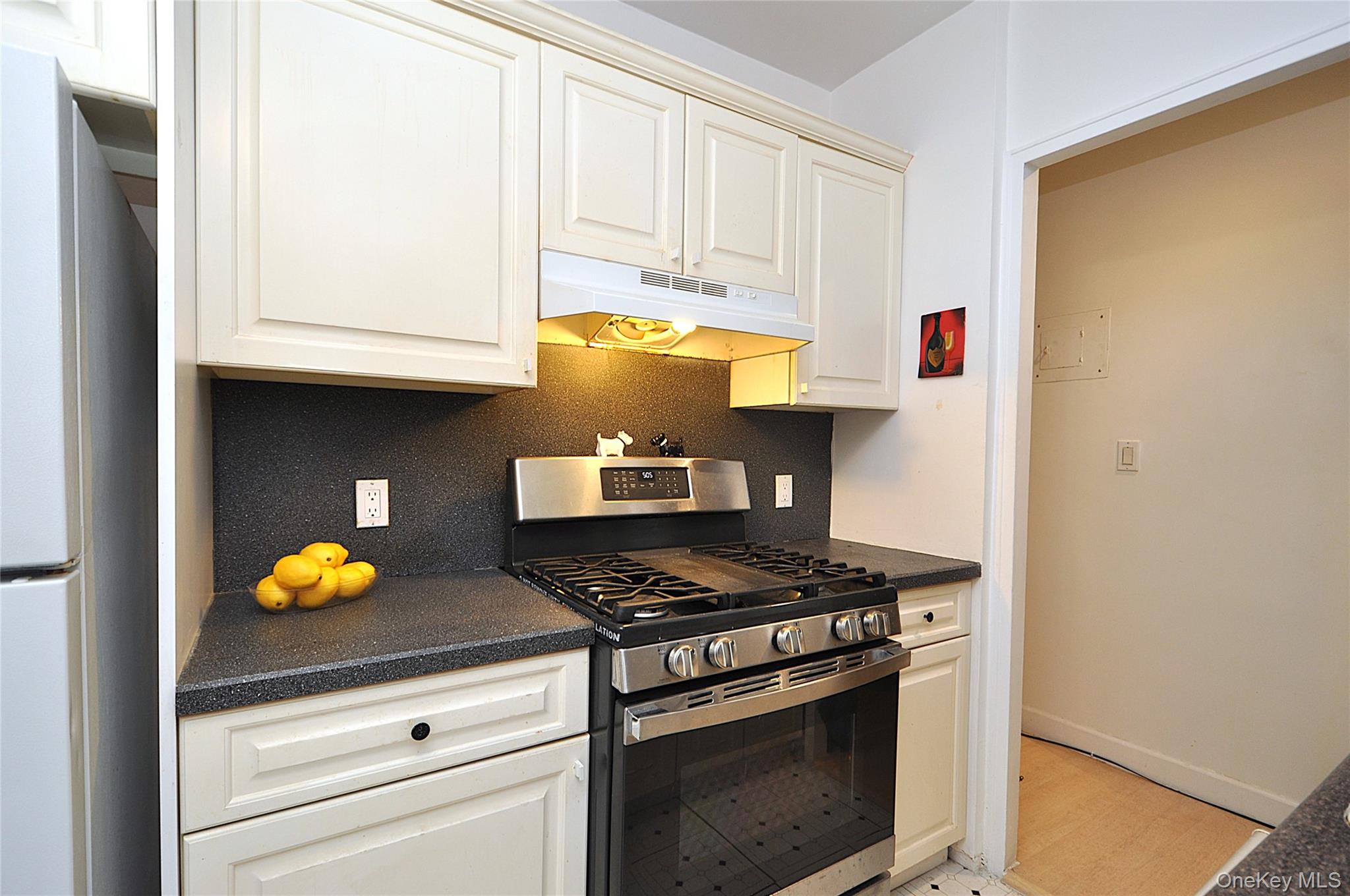 230 Garth Road, Unit 3B1 photo 15