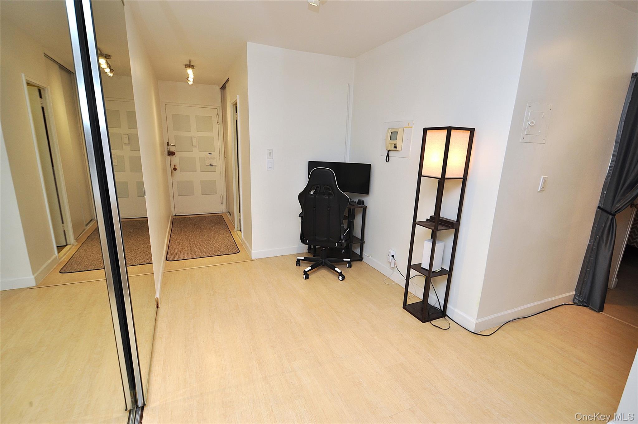 230 Garth Road, Unit 3B1 photo 28