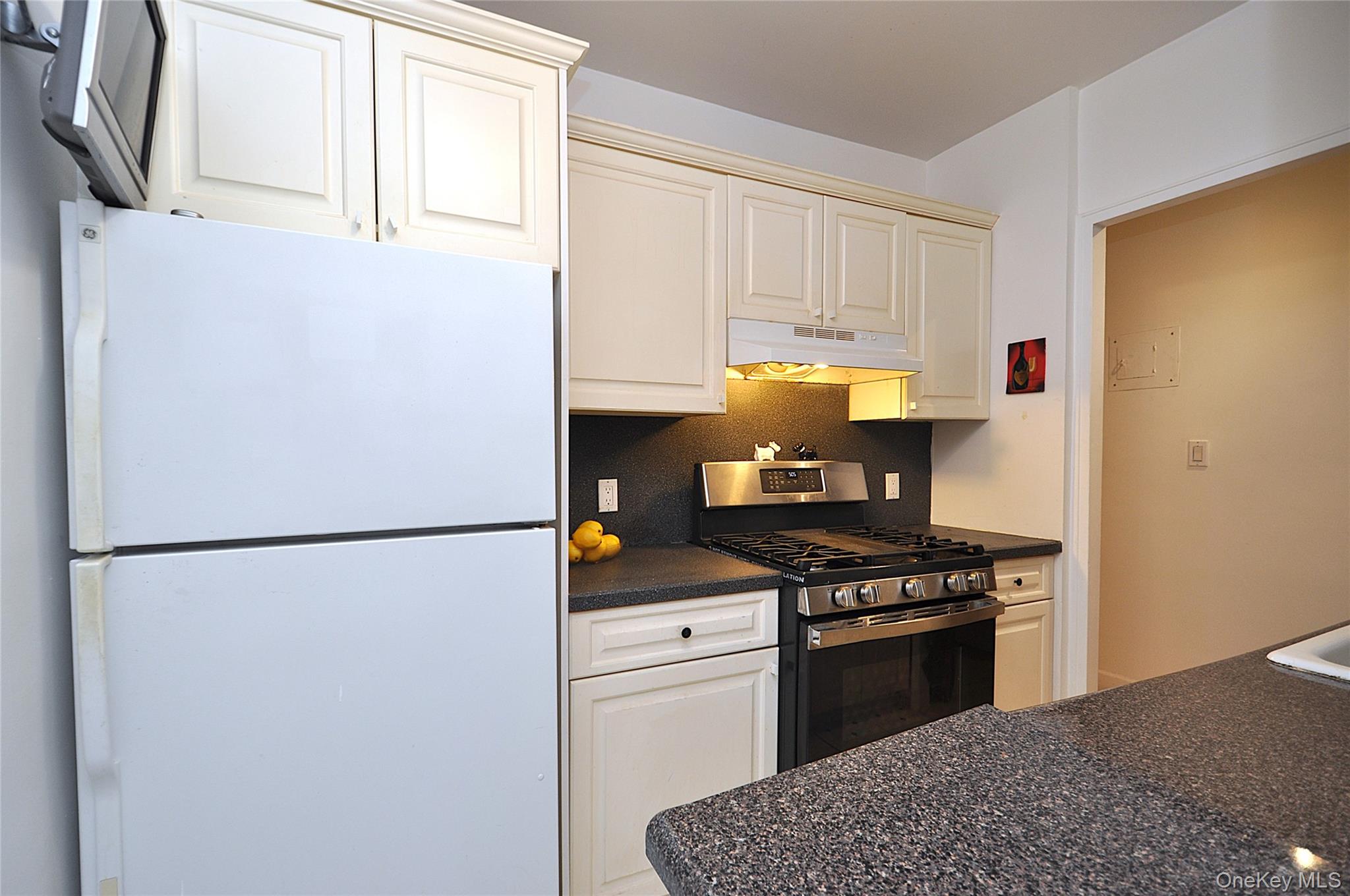 230 Garth Road, Unit 3B1 photo 44