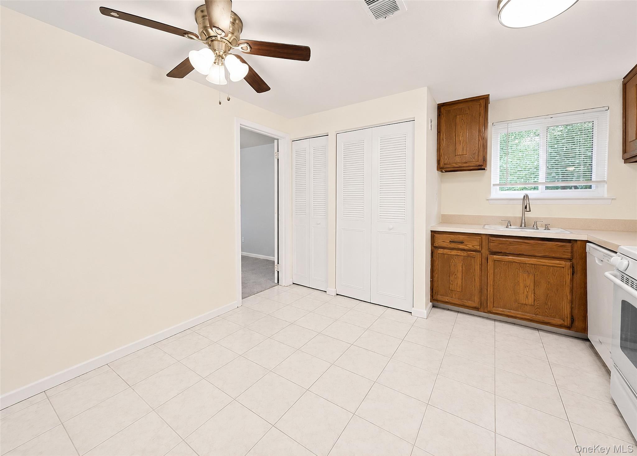 145 Cambridge Drive – For Sale photo 6