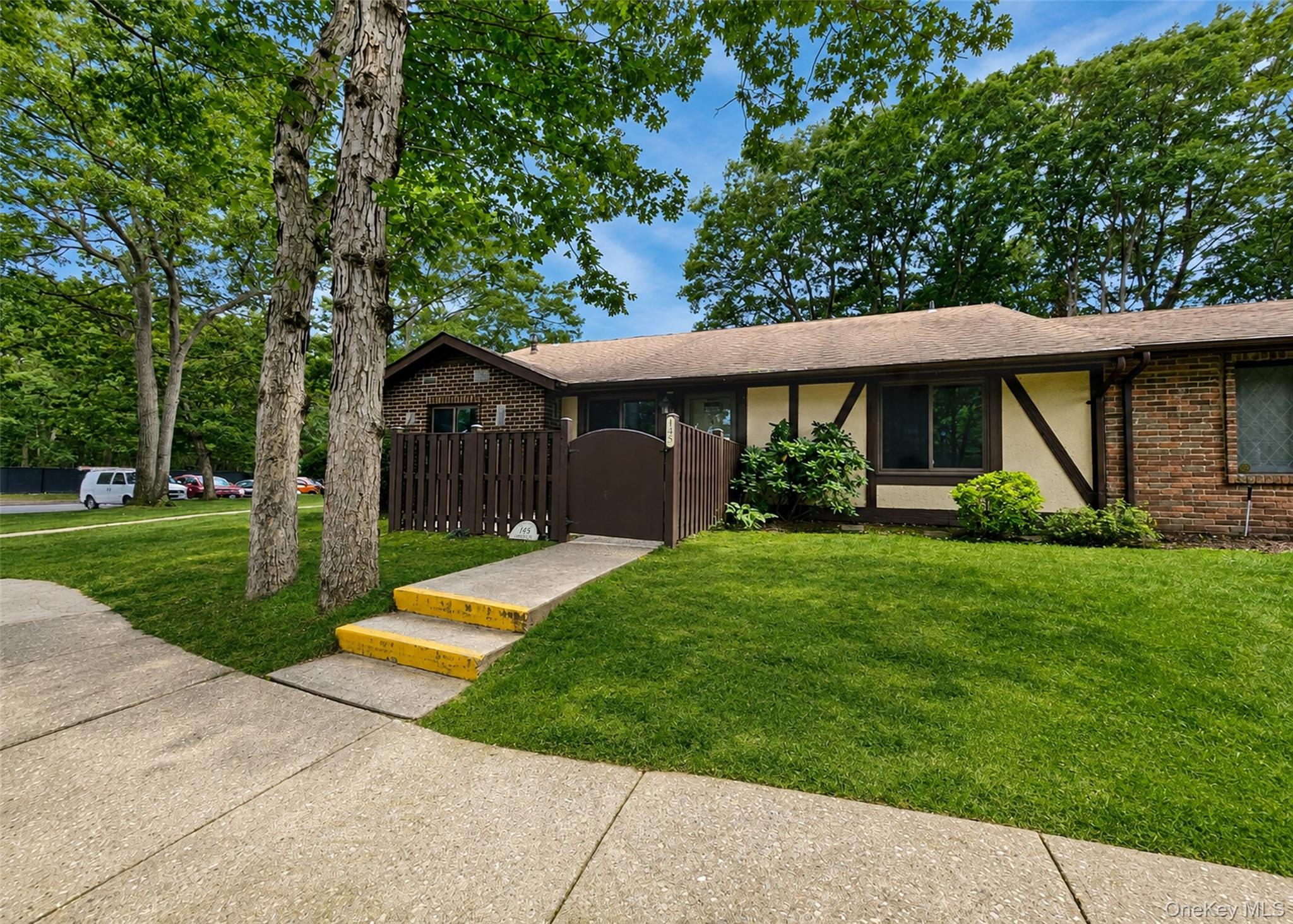 145 Cambridge Drive – For Sale