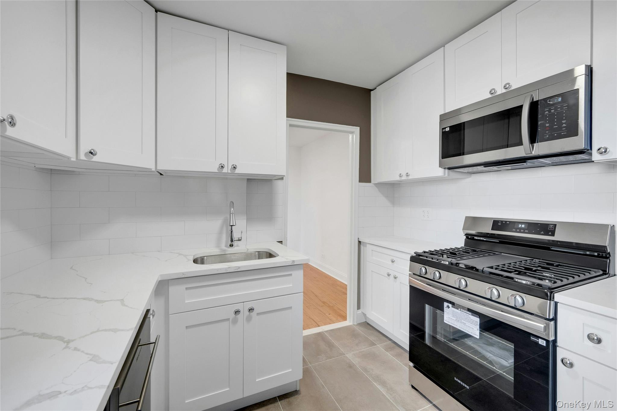 5650 Netherland Avenue, Unit 3C photo 2